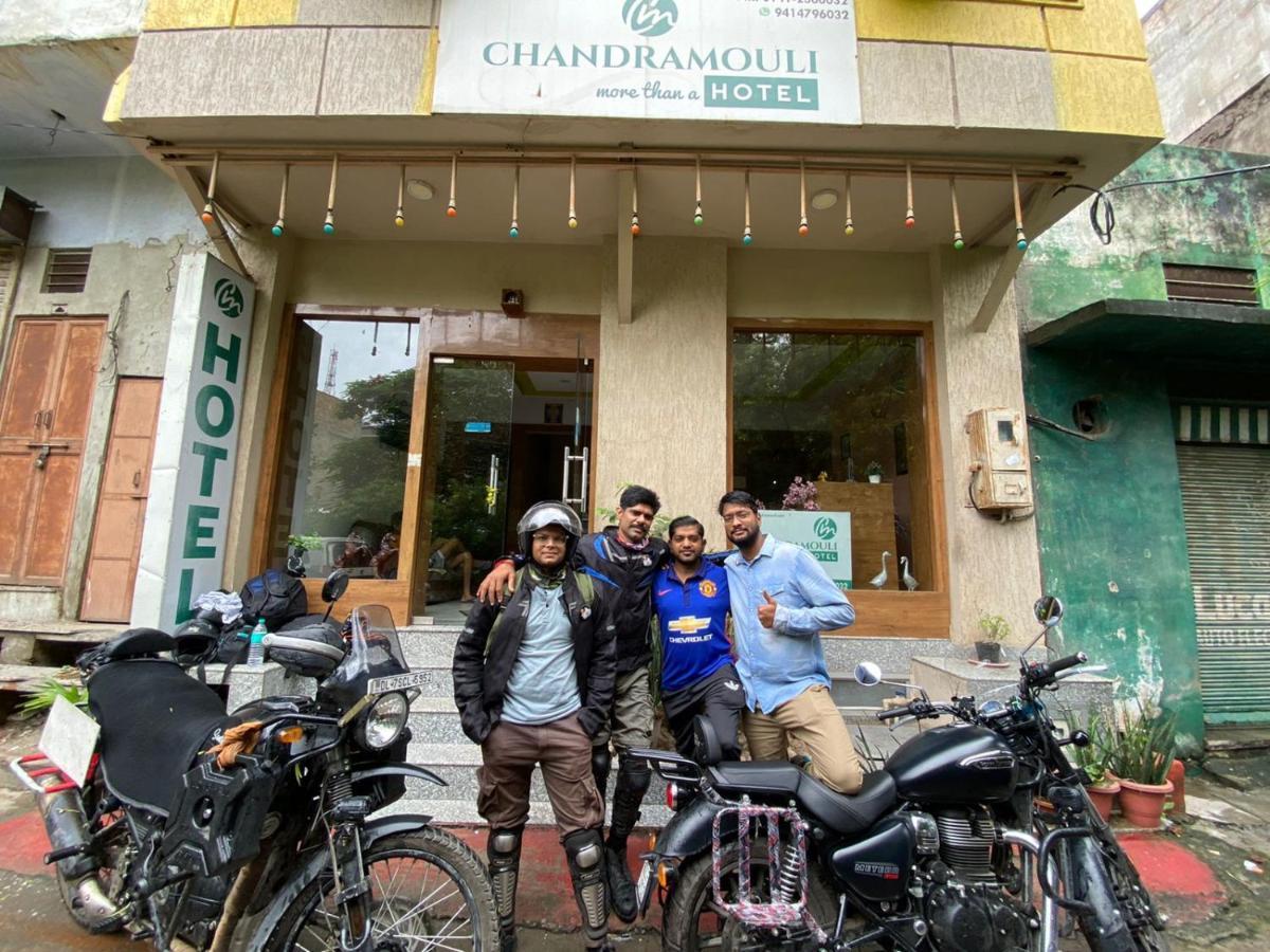 Chandramouli Hotel ชัยปุระ ภายนอก รูปภาพ