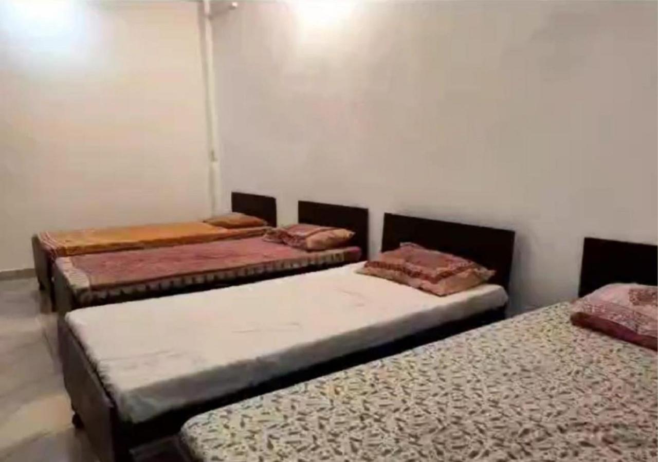 Chandramouli Hotel ชัยปุระ ภายนอก รูปภาพ